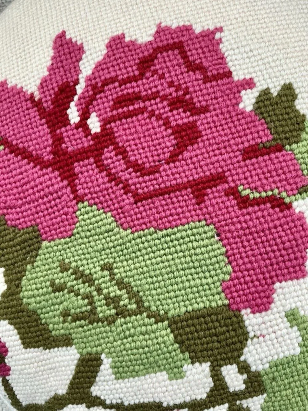 Vintage Handmade Needlepoint Rose Round Pillow Cushions Pair Velvet Back 12in